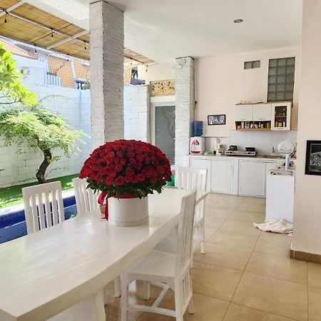 Capricorn Villa Seminyak Esterno foto